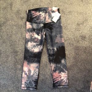Old Navy crop high rise compression leggings